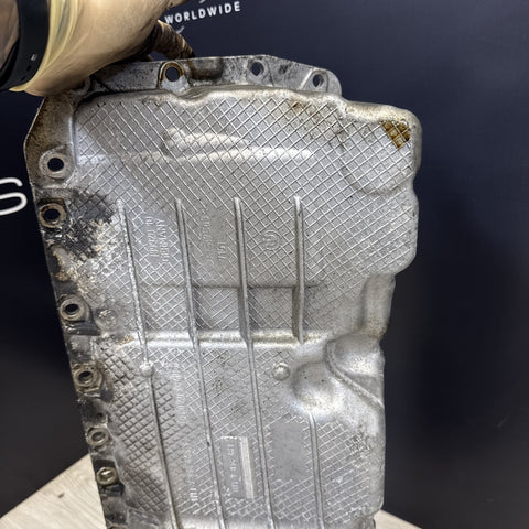 BMW F80 F82 F83 M3 M4 15-20 Engine Oil Pan S55 7854463 *Notes*