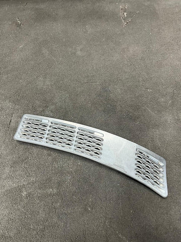 84-92 BMW E30 318 325 M3 Right Windshield Cowl Wiper Grille Vent Trim 1904572