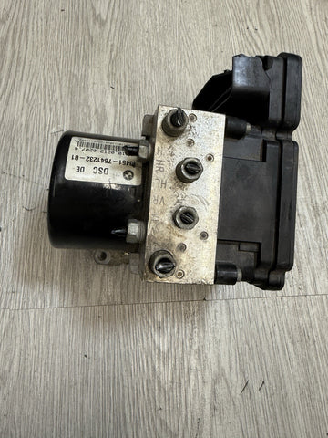 BMW E90 E93 E92 M3 08-13 ABS BRAKE PUMP HYDRAULIC ANTI LOCK 7841232 *Crack