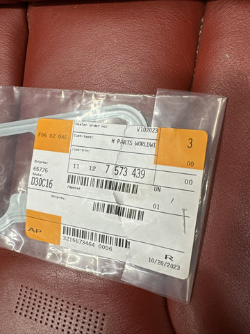 (3) BMW E70 X5 E88 Cylinder Head Cover Gaskets 11127573439 7573439 NEW GENUINE