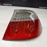 01-06 E46 BMW 330 M3 CONVERTIBLE REAR LED TAIL LIGHT RIGHT 6937454 *BAD LEDS*