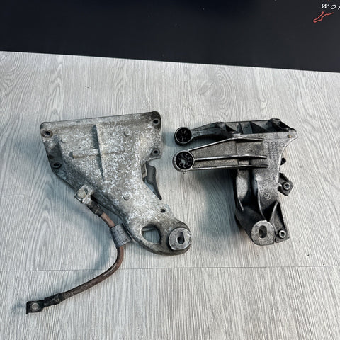 01-06 BMW E46 M3 S54 Engine Brackets Passenger Driver OEM 22294262211 109469422