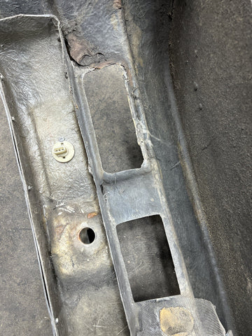 (PICKUP ONLY) 87-91 BMW E30 M3 Front Bumper Aftermarket *Damage