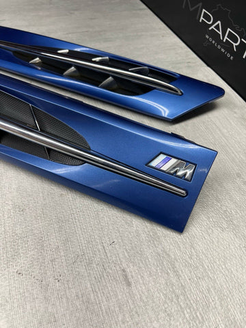 1998-2002 BMW Z3M FRONT FENDER HOOD VENTS GRILLES OEM 51132492960 ESTORIL BLUE