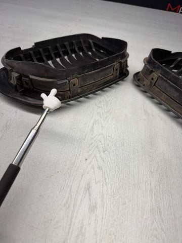 BMW 01-06 E46 M3 Front Kidney Grilles Matte Black Set