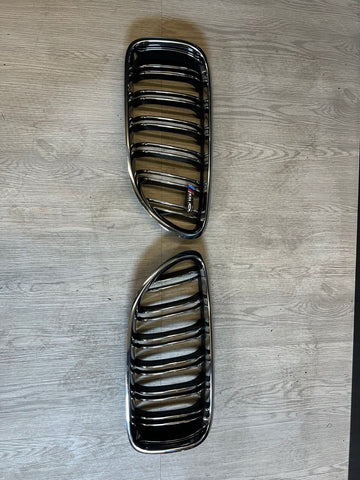 13-16 BMW F06 M6 Sedan Genuine OEM Front Kidney Grilles Set