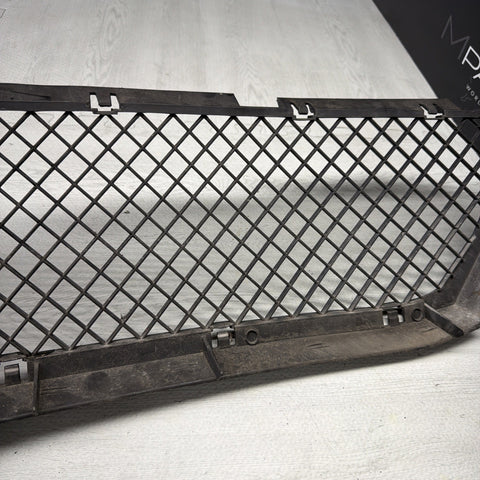 OEM 01-06 BMW E46 M3 Front Center Bumper Grille Cover Trim 51112694724 2694724