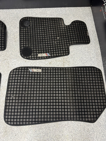 2008-2013 BMW E93 M3 Convertible Floor Carpet Mats Mat Genuine