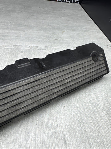 BMW OEM E39 M5 FRONT ENGINE MOTOR RIGHT SIDE VALVE COVER 2000-2003
