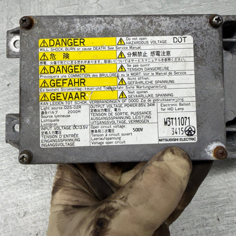 04-05 Acura TSX Xenon HID Headlight Ballast Igniter Control Unit OEM W3T11071