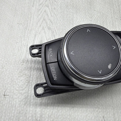 18-20 BMW F30 F80 F82 F83 M3 M4 NAVIGATION IDRIVE CONTROLLER 9490069 *Scratch*