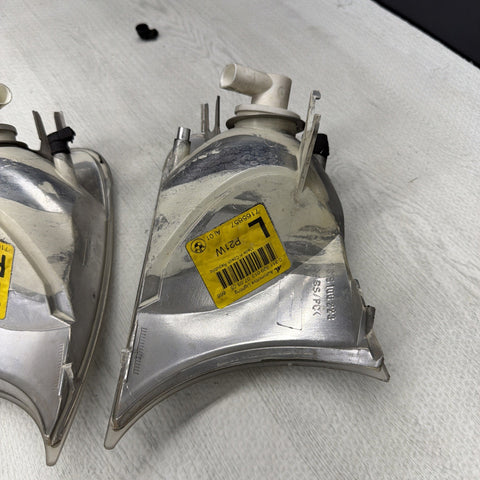 02-06 BMW E46 325 328 M3 Clear Corner Lights Tail Lamps 6919651 6919652 *Notes*