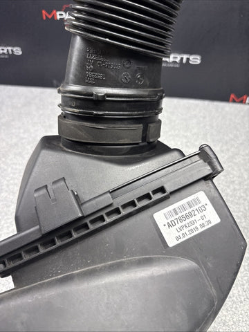 18-23 BMW F90 M5 F91 F92 F93 M8 AIR INTAKES INTAKE FILTER & HOUSING SET OEM