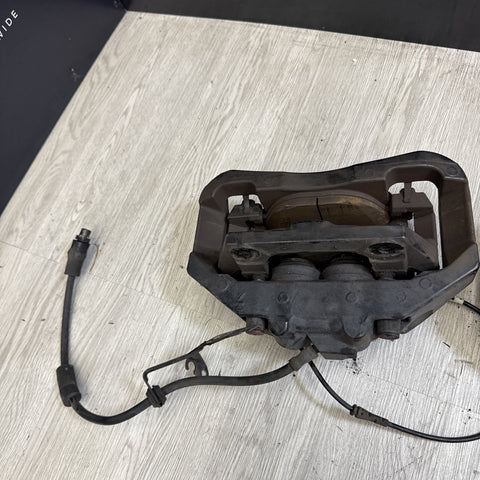 2006-2010 BMW E60 E63 E64 M5 M6 Front Stock Factory Brake Calipers Set