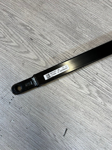 (PICKUP ONLY) 21-26 BMW G80 G82 G83 M3 M4 FRONT VERTICAL V BRACE BRACKET 8071577