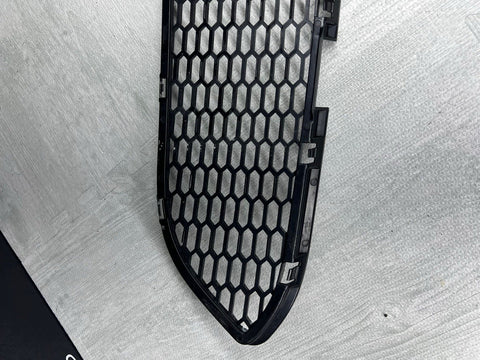 BMW E60 M5 06-10 FRONT BUMPER GRILLE 7895739