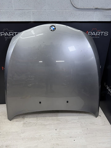 (PICKUP ONLY) BMW 04-10 E63 E64 645 650 M6 HOOD PANEL COVER