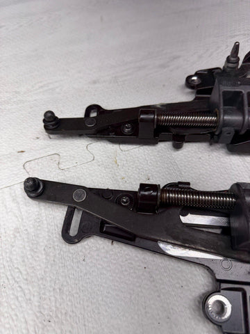 BMW E64 650 650CI M6 OEM CONVERTIBLE SET TOP MOTOR MOTORS LATCH LATCHES FRONT