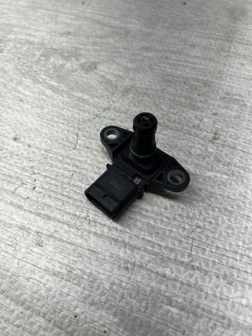 BMW AIR INTAKE MANIFOLD FLOW MAP PRESSURE SENSOR 7599042-01 A2C53358214 OEM