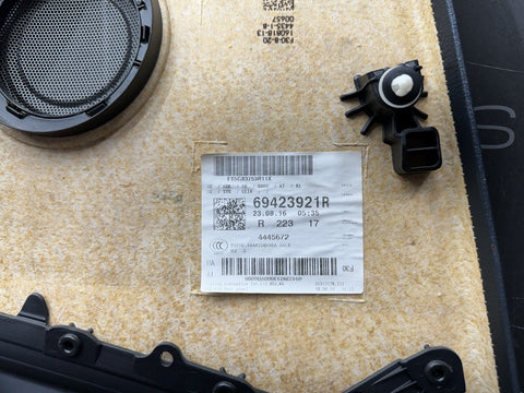15-18 BMW F80 M3 Sedan Carbon Structure Black Door Panel Card Right Passenger