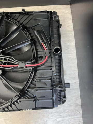 BMW 21-26 G80 G82 G83 M3 M4 8095284 COOLER ELECTRIC FAN