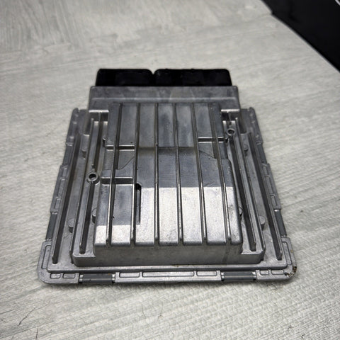 BMW E90 E92 E93 E60 135i 335i 535i N54 Engine Control Module DME 7586933 OEM