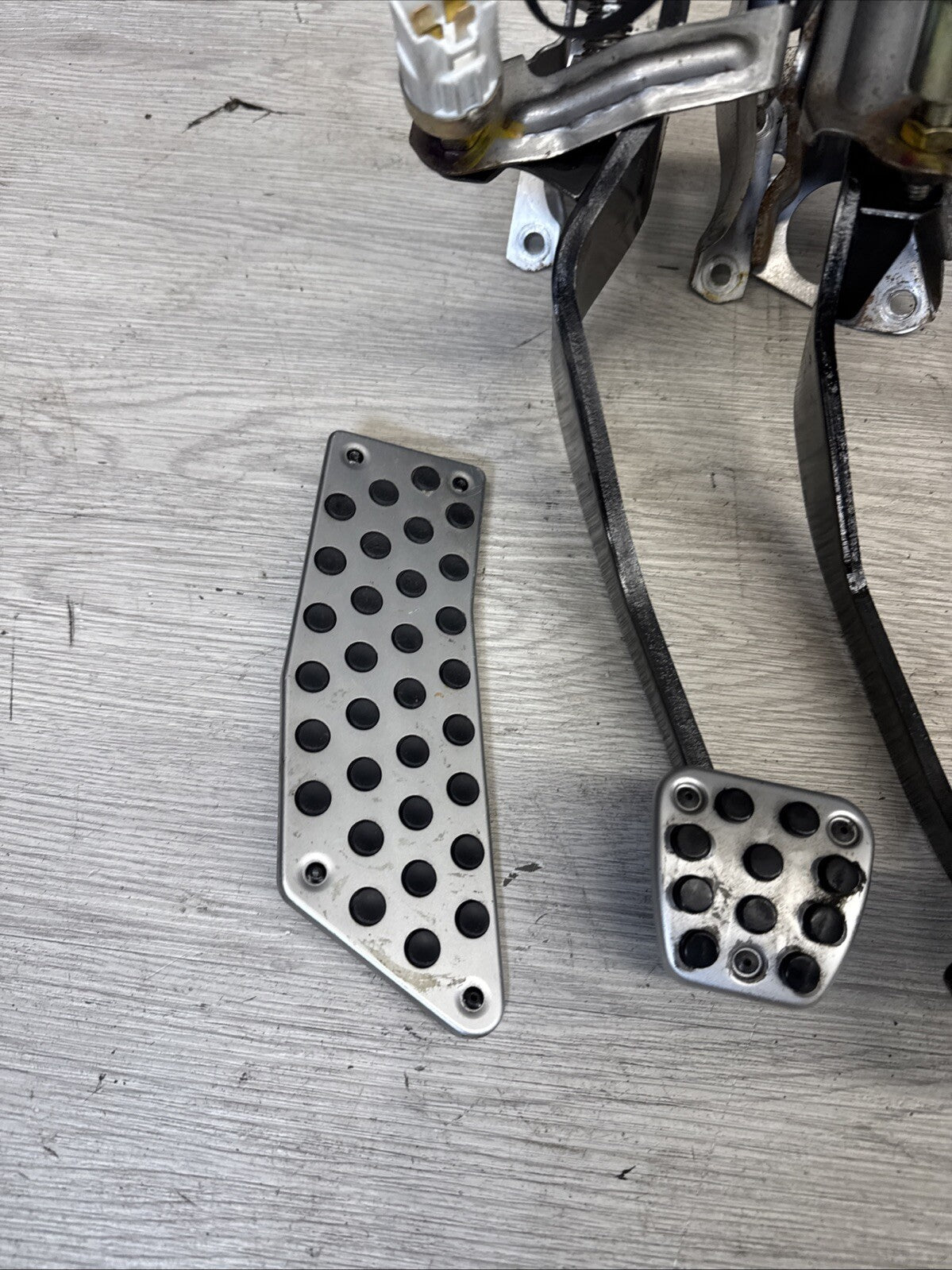 gas brake clutch pedals 00-05 HONDA S2000 S2k PEDAL SET GAS BRAKE & CLUTCH PEDALS W ALL SENSOR