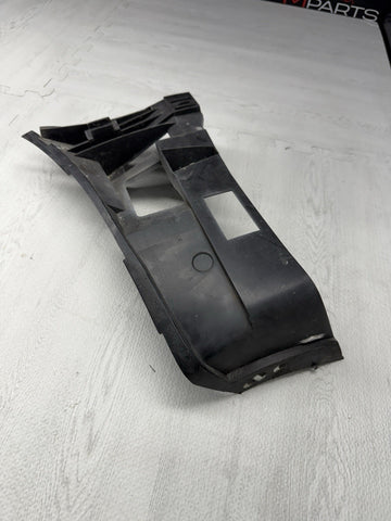 01-06 BMW E46 M3 RIGHT PASSENGER FRONT BUMPER COVER GUARD BRACKET 2695248