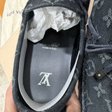 Louis Vuitton LV Driver Mocassin Black Size 9 Authentic Designer *Notes*