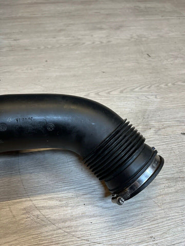 15-20 BMW F80 F82 F83 M3 M4 AIR INTAKE CHARGE PIPE TUBE DUCT