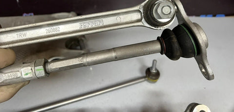 4k Miles Left Rear Control Arms + Shock OEM 314776 343096 2016-2020 Ferrari 488