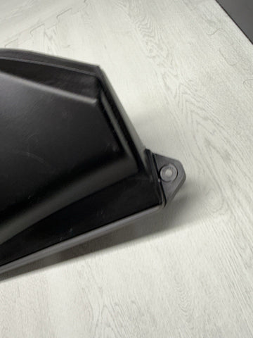 08-13 BMW E90 E92 E93 M3 OEM Cabin Air Filter Housing Upper Left