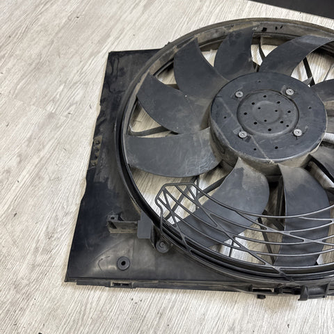 06-10 OEM BMW E60 E63 E64 M6 S85 V10 Main Radiator Electric Cooling Fan