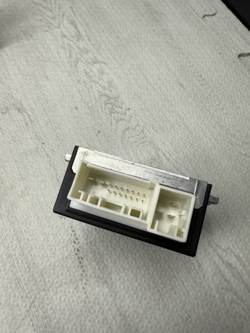 BMW F10 F12 F80 F82 F16 M3 M4 M5 M6 EKPM3 Helbako Fuel Pump Control Module OEM