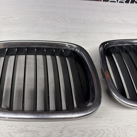 BMW Z3M Front Bumper Kidney Grille Pair OEM