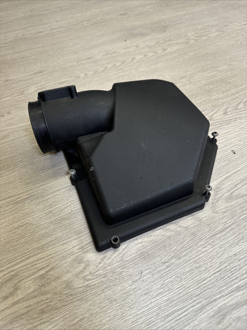 15-20 BMW F80 F82 F83 M3 M4 S55 Left Driver Air Intake Filter Box Upper Top Only