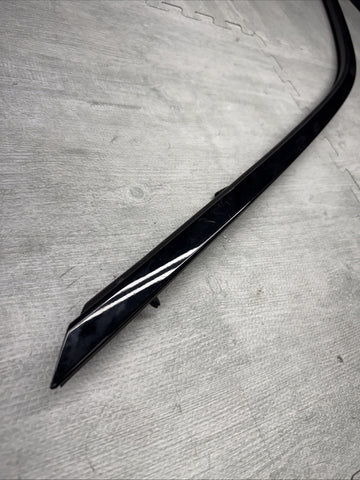 BMW 21-25 G82 M4 Coupe Right Passenger Door Glass Roof Molding Gloss Black OEM