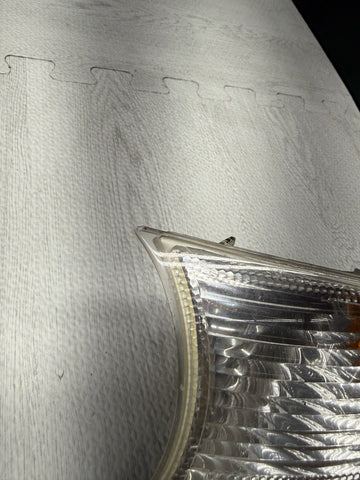 02-06 BMW E46 325 328 M3 Clear Corner Lights Tail Lamps 6919651 6919652 *Notes*