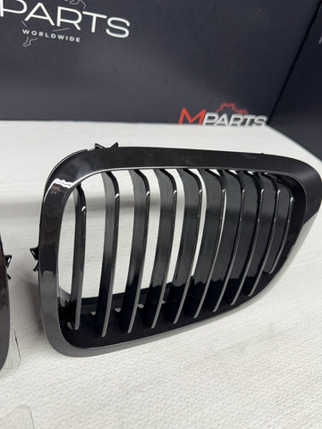 01-06 BMW E46 M3 Front Kidney Grilles Grills Gloss Black