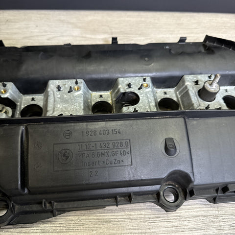 00-05 BMW E46 325 M54 ENGINE VALVE COVER 1432928