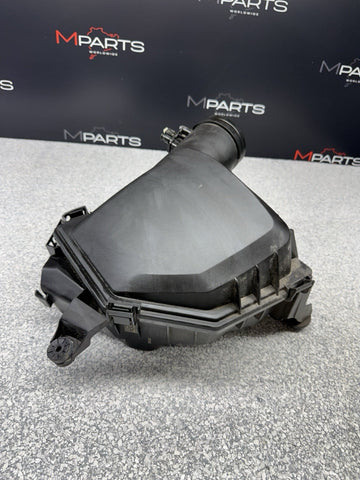 Genuine BMW 25-27 F74 228 Air Filter Housing Assembly 13-71-8-489-432 *1 Tab