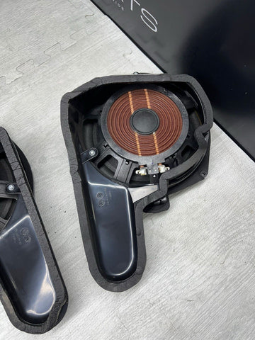 BMW 06-10 E64 650i M6 SUBS SUBWOOFERS LOGIC7 HIFI OEM 6943081