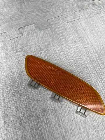 BMW E90 E92 E93 M3 FRONT RIGHT PASSENGER OEM REFLECTOR 7839044 AMBER