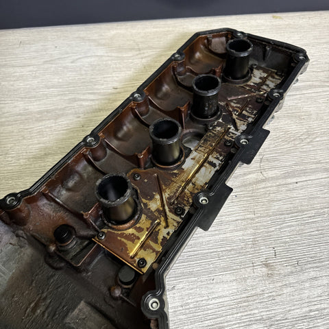 08-13 BMW E90 E92 E93 M3 S65 LEFT DRIVER SIDE ENGINE VALVE COVER