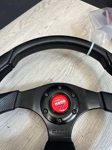 BMW 01-06 E46 M3 FRONT LEATHER STEERING WHEEL MOMO