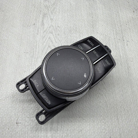 18-20 BMW F30 F80 F82 F83 M3 M4 NAVIGATION IDRIVE CONTROLLER 9490069 *Scratch*