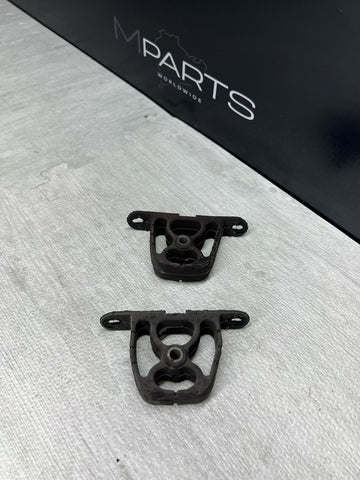 Exhaust Hangers Bracket Holders Mounts Pair BMW E38 E36 Z3 Z3M 18211704198