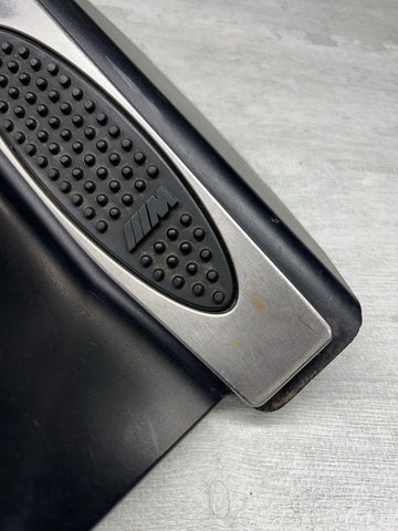 01-06 BMW E46 M3 BLACK DEAD PEDAL KICK PANEL COVER 7902400