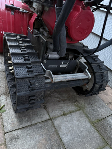(PICKUP ONLY) Honda Snowblower Snow Blower HS724HT