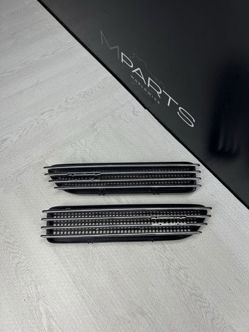 01-06 BMW E46 M3 Fender Vent Grilles Grills Trims Chrome OEM No Emblems
